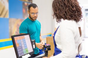 Pentingnya Menggunakan Software Kasir untuk UMKM dan Toko Retail